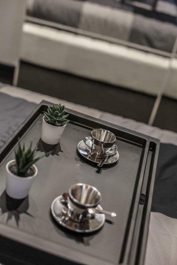Stylish Apartment Near Duomo มิลาน ภายนอก รูปภาพ